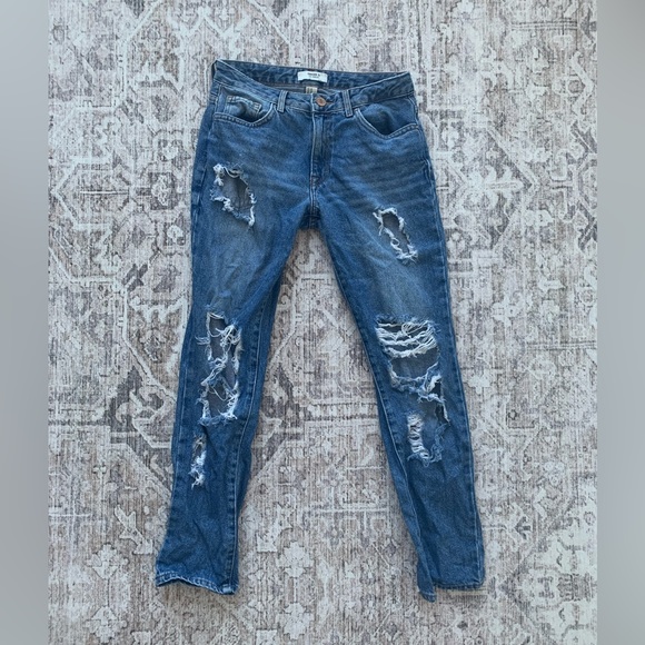 Distressed jeans from Forever 21 - Picture 1 of 3